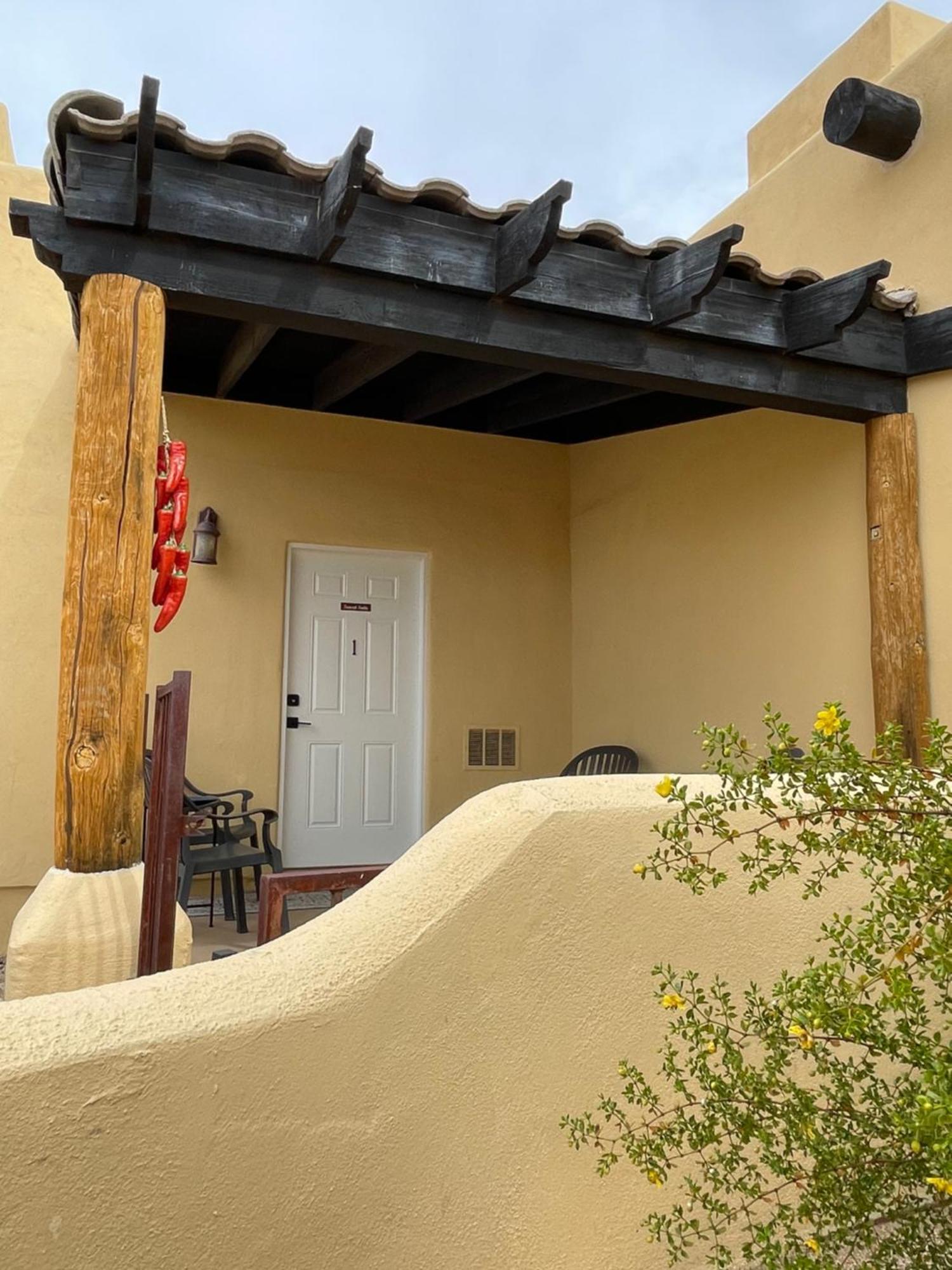 Sunset Suite - Cave Creek Guest Suites Bagian luar foto